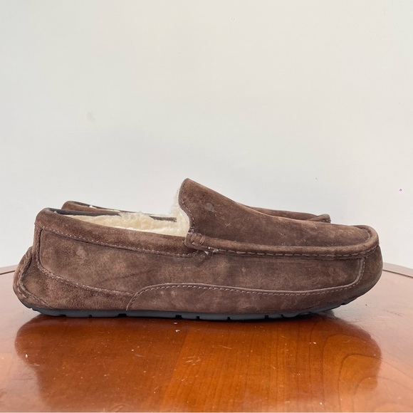 UGG Men’s Ascot Slip-On Insulated Loafer Slip On Shoes | US 10 - Picture 3 of 8